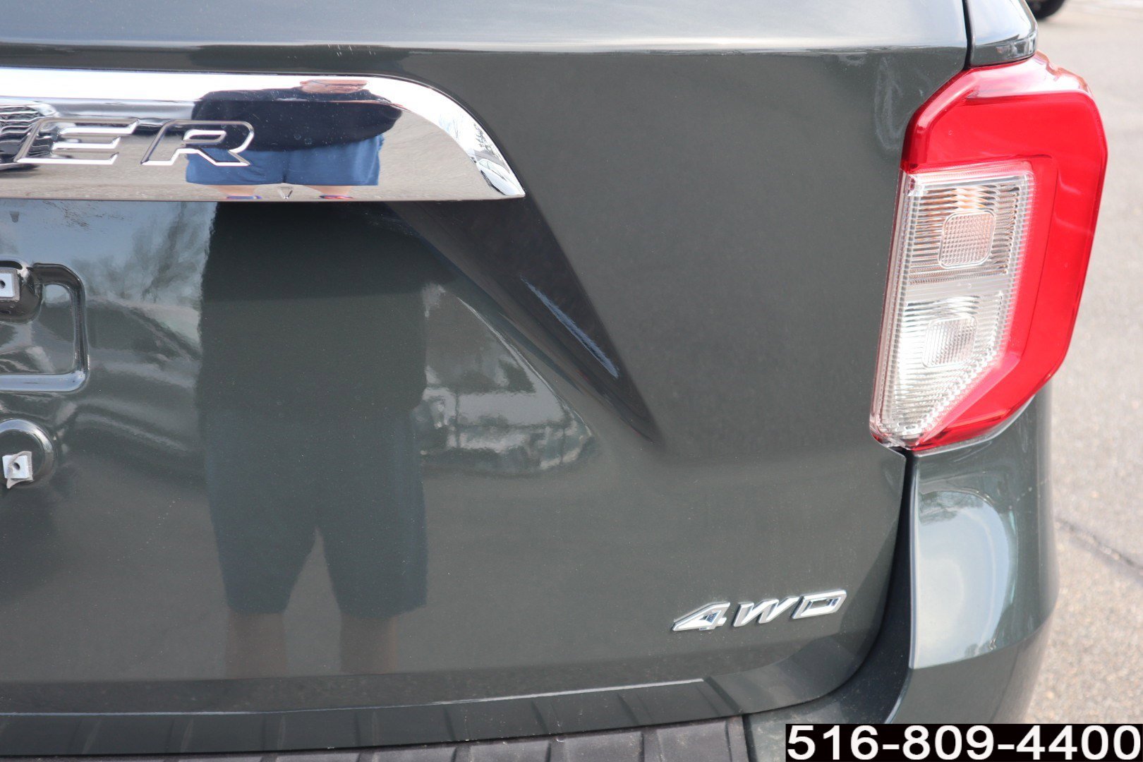 Used 2023 Ford Explorer Limited w/ Equipment Group 301A AWD/4WD image 37