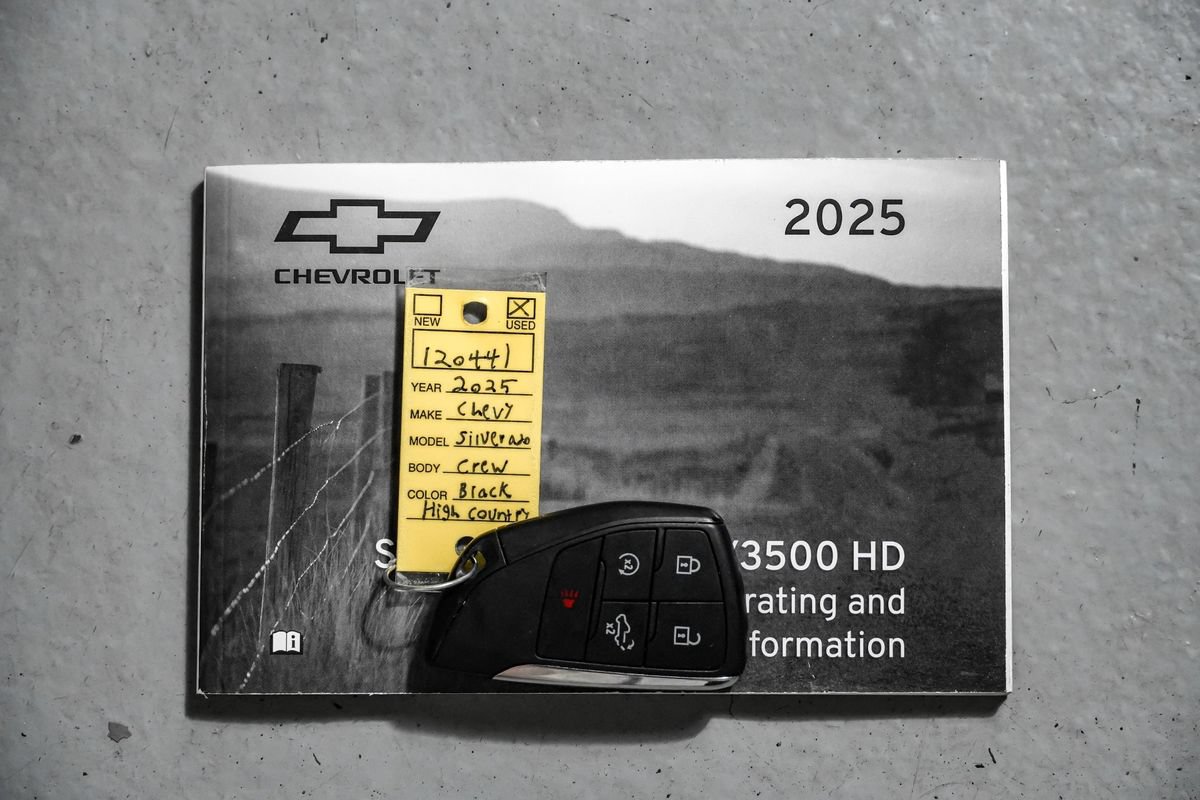 Used 2025 Chevrolet Silverado 3500 High Country w/ Technology Package AWD/4WD image 61
