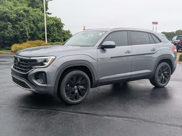 Used 2024 Volkswagen Atlas Cross Sport SE FWD image 5