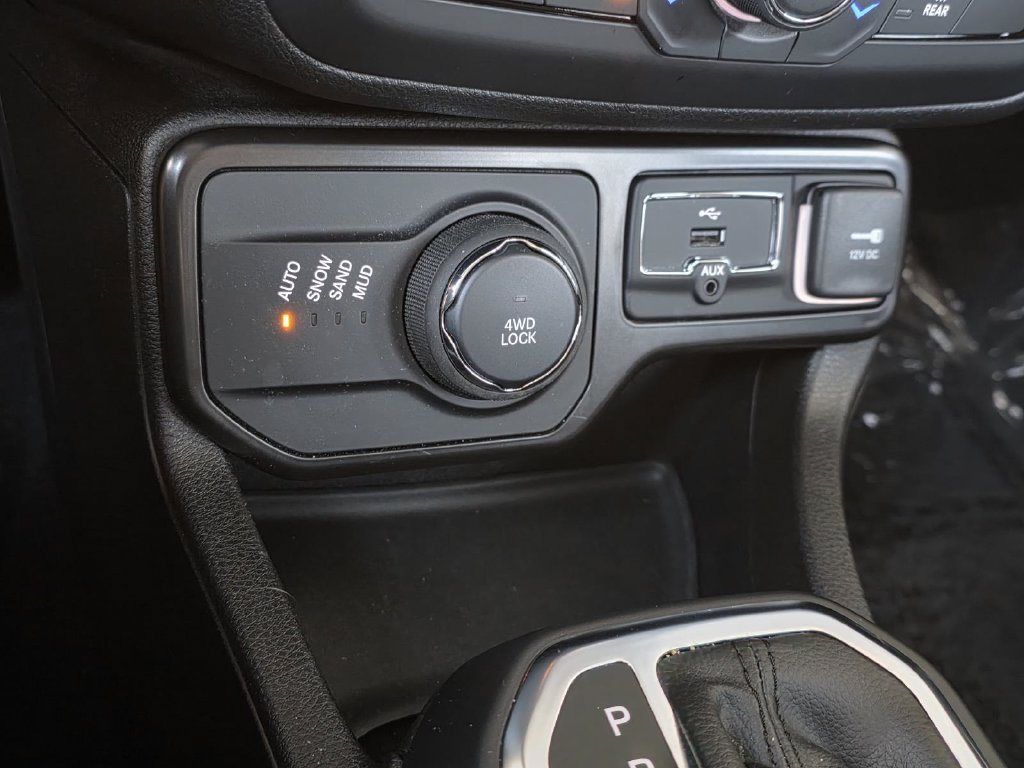 Used 2023 Jeep Renegade Limited AWD/4WD image 20