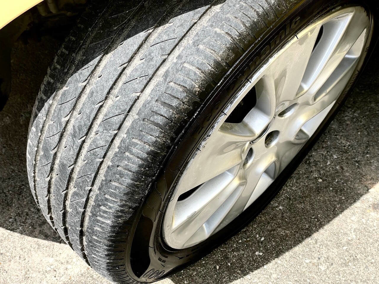 Used 2009 Volkswagen Beetle Coupe FWD image 27
