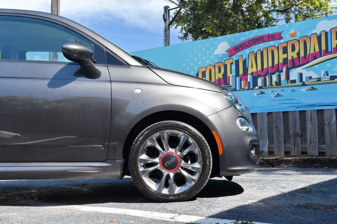 Used 2017 FIAT 500 Pop w/ Sport Appearance Package FWD image 31