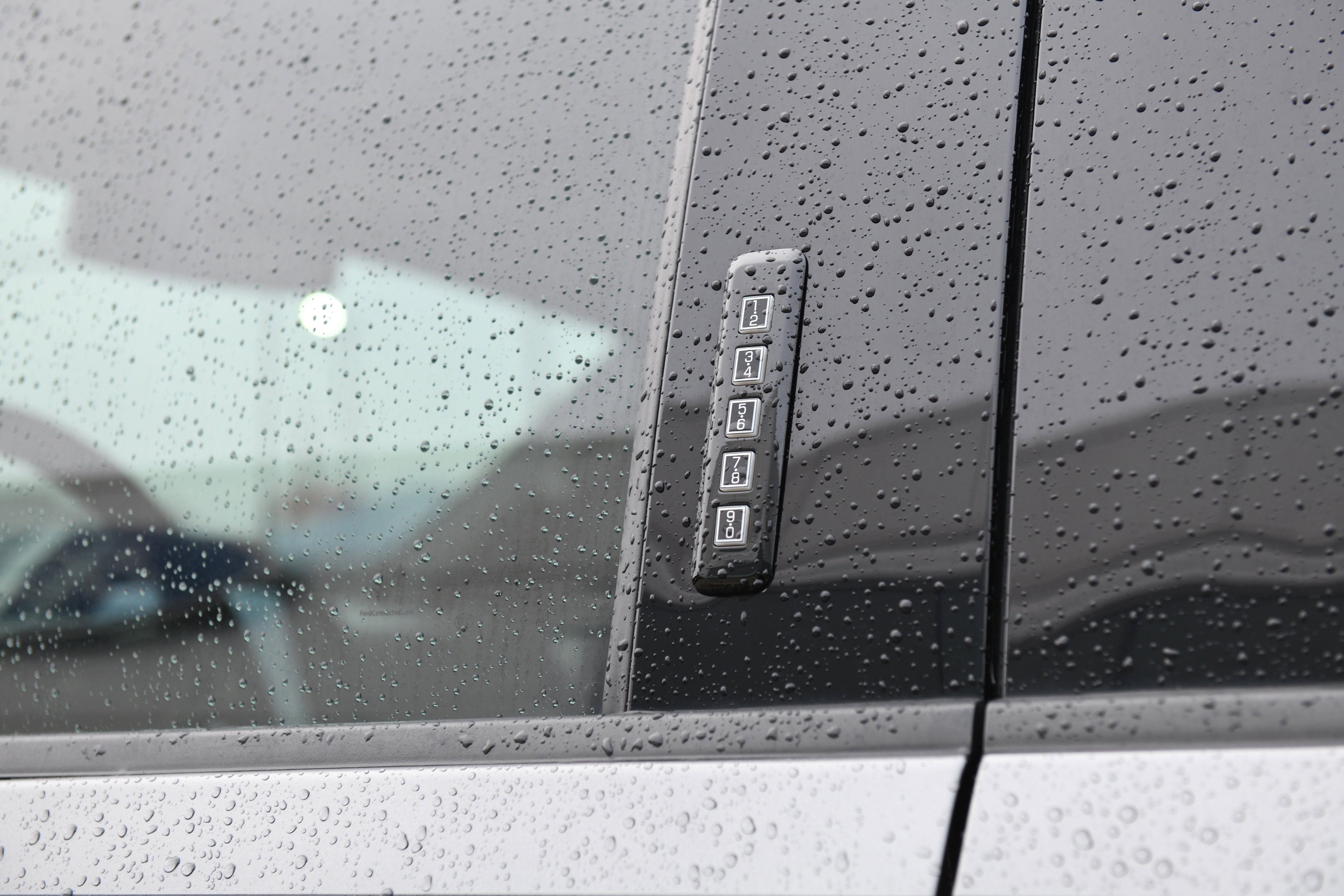 Used 2022 Ford F250 Lariat w/ Black Appearance Package image 21