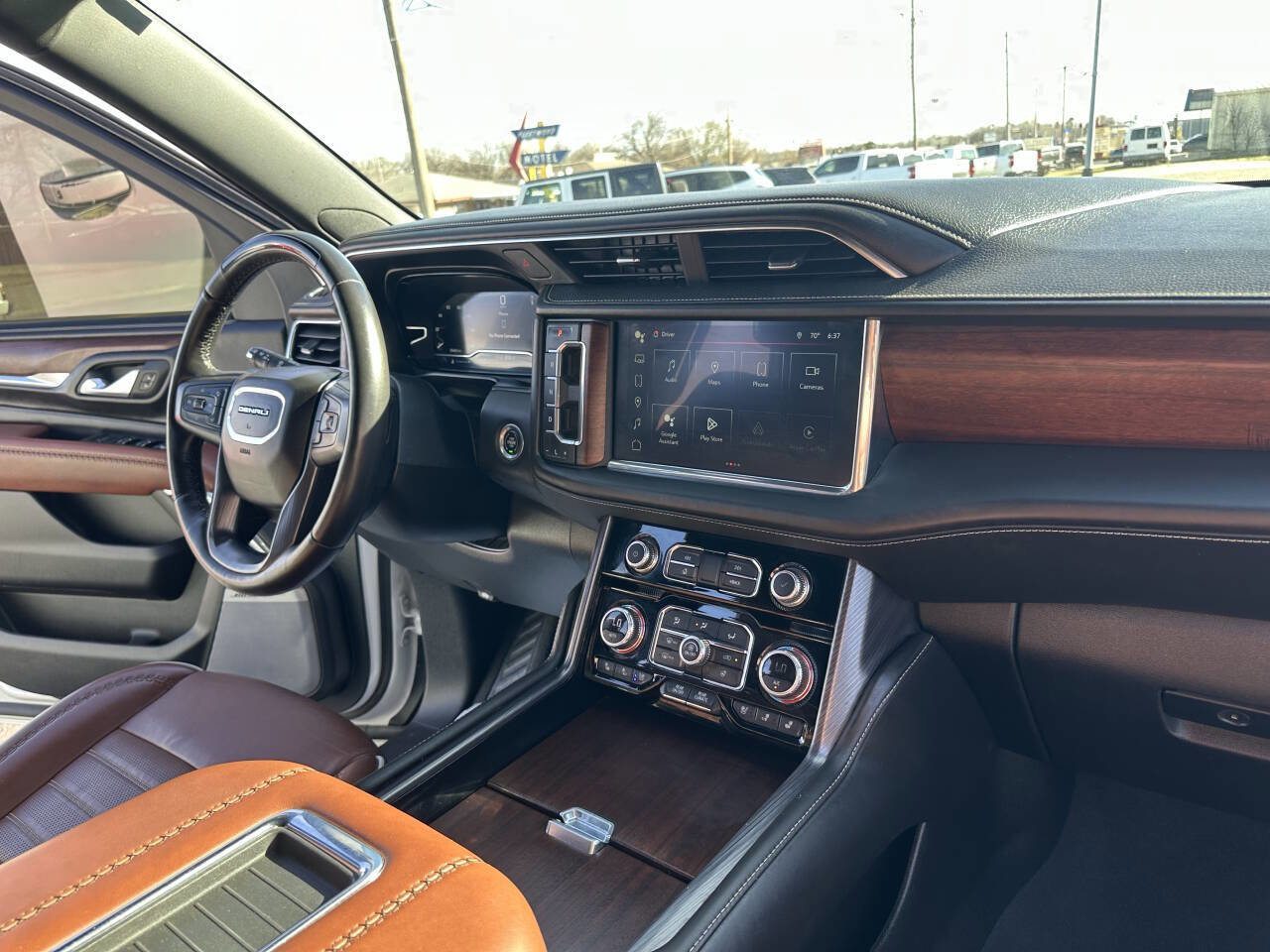 Used 2023 GMC Yukon XL Denali Ultimate image 30