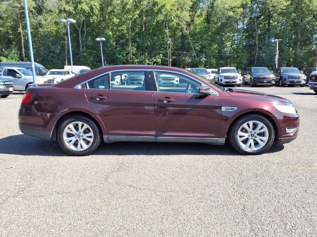 Used 2011 Ford Taurus SEL w/ 201A Rapid Spec Order Code FWD image 8