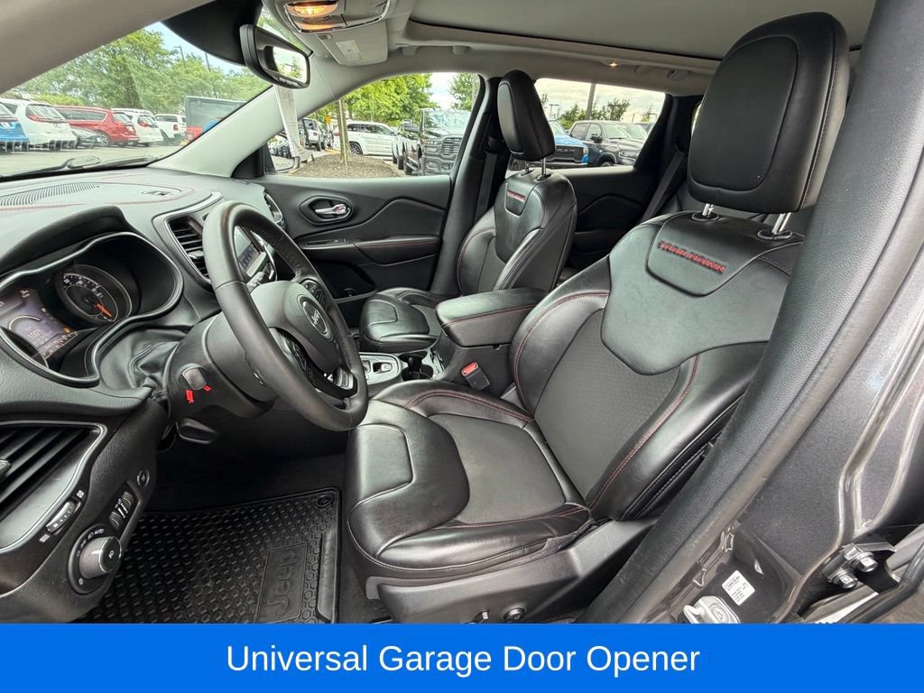 Used 2021 Jeep Cherokee Trailhawk w/ Sun, Sound & Nav Group AWD/4WD image 21