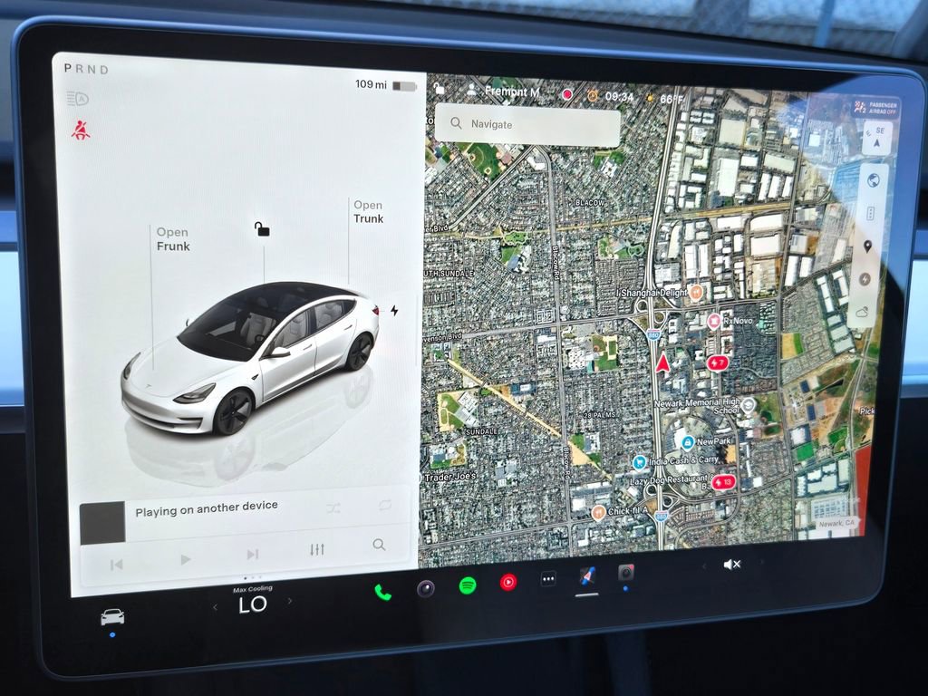 Used 2022 Tesla Model 3 Long Range AWD/4WD image 17