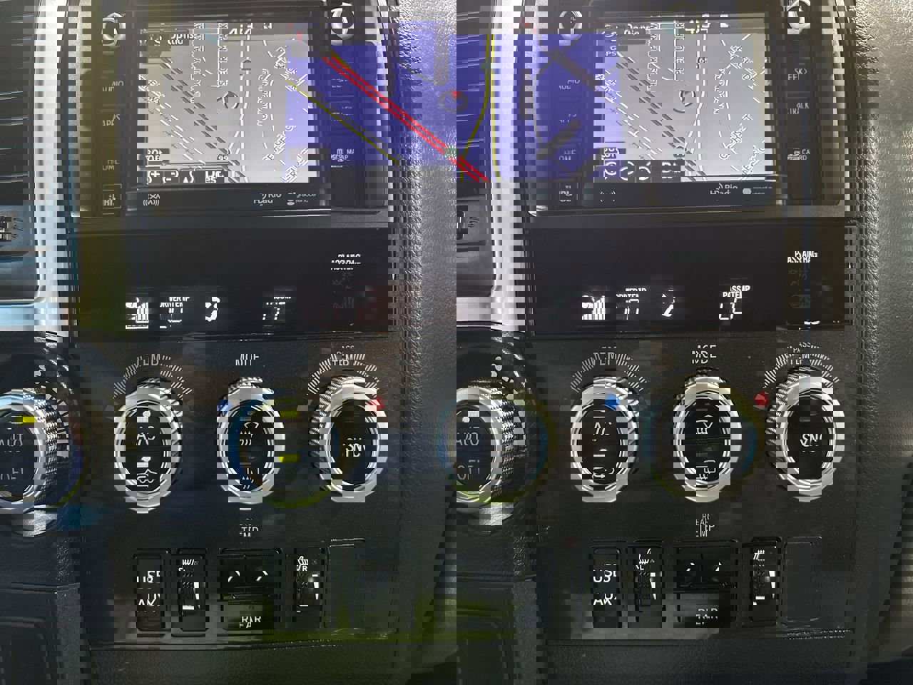 Used 2018 Toyota Sequoia Limited w/ Safety & Convenience Package image 19