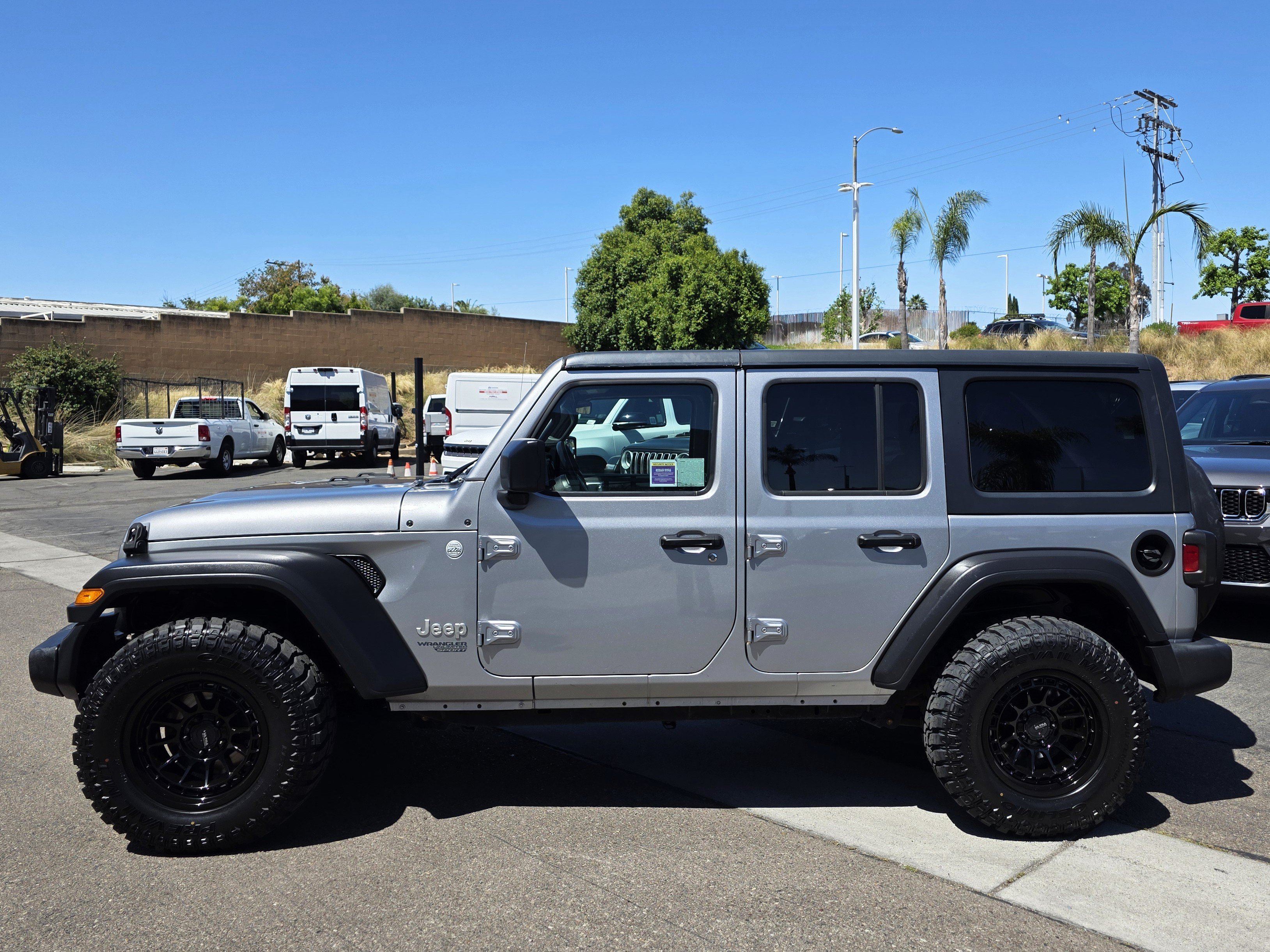 Used 2020 Jeep Wrangler Unlimited Sport S AWD/4WD image 2