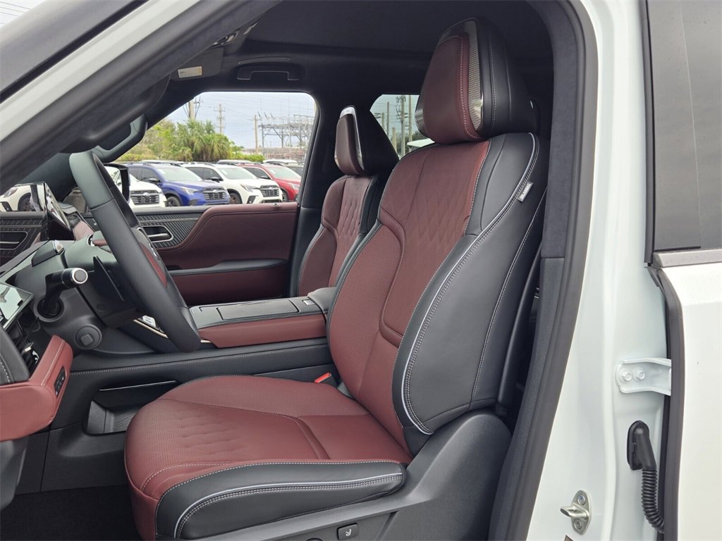 New 2026 INFINITI QX80 Autograph w/ Premium Cargo Package image 12