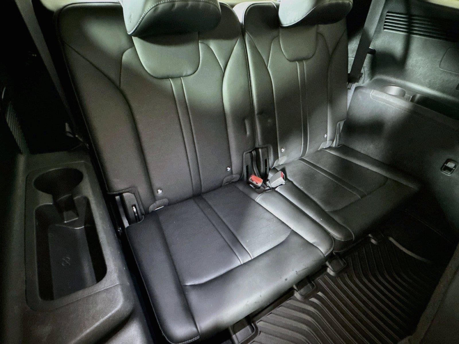 Used 2025 Kia Sorento S FWD image 25