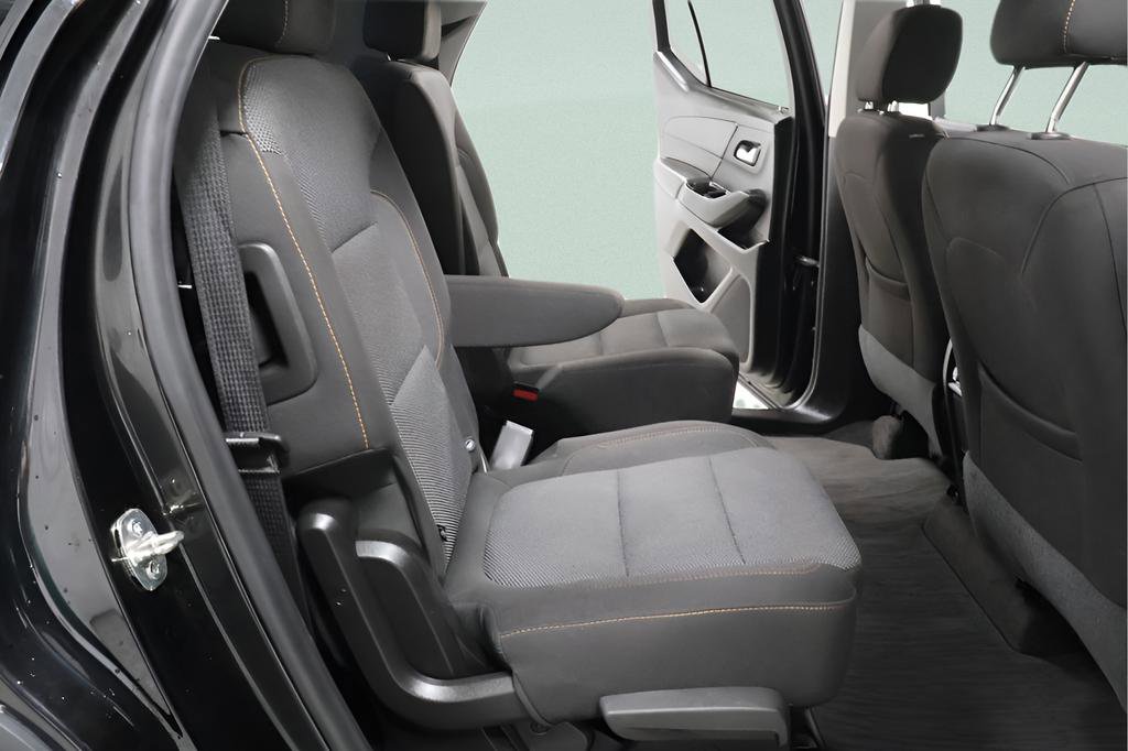 Used 2019 Chevrolet Traverse LT FWD image 31