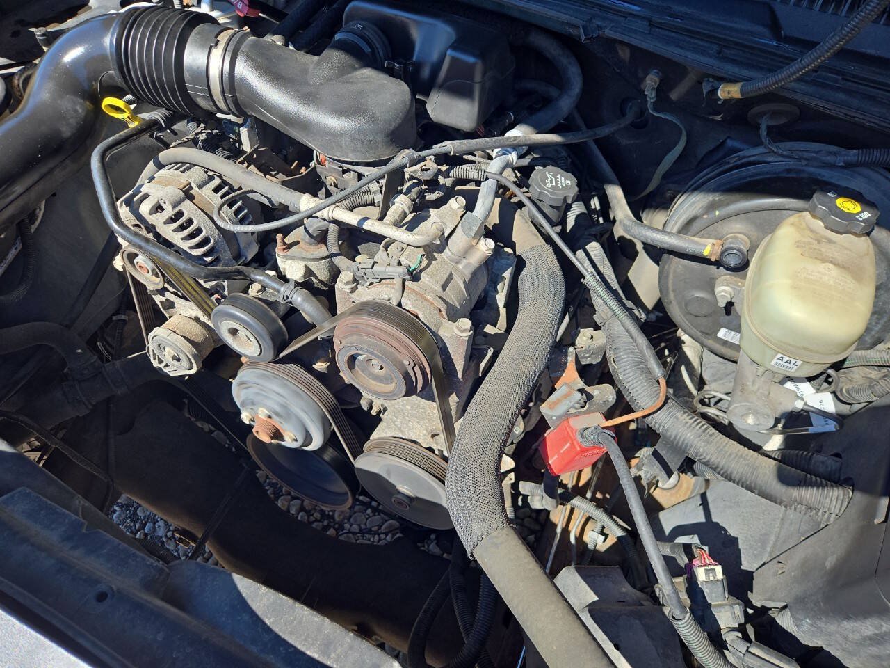 Used 2006 Chevrolet Silverado 1500 W/T RWD image 18