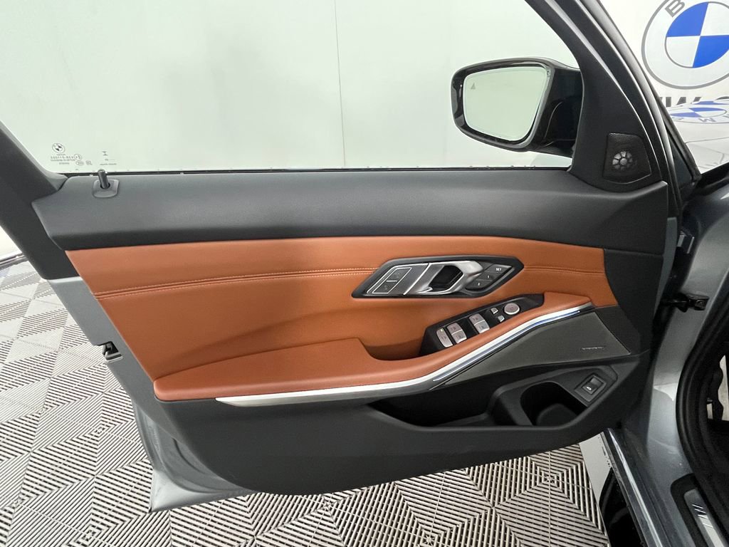 Used 2025 BMW M3 Competition w/ Executive Package AWD/4WD image 28