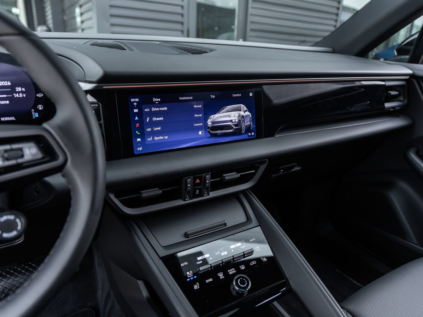 Certified 2025 Porsche Macan Electric RWD image 29
