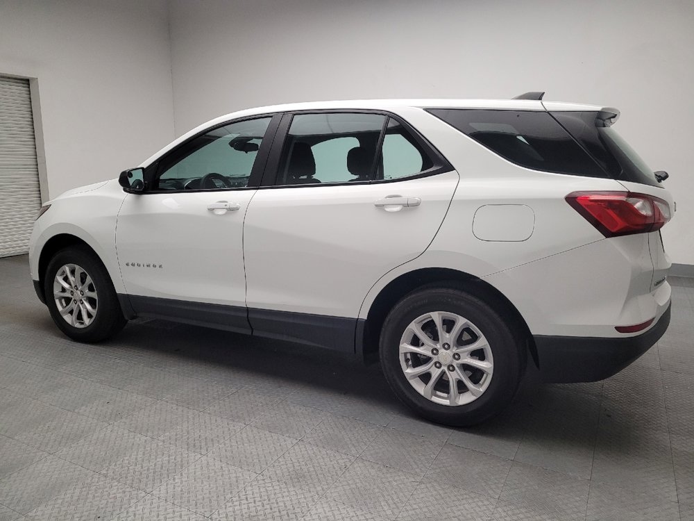 Used 2021 Chevrolet Equinox LS image 3