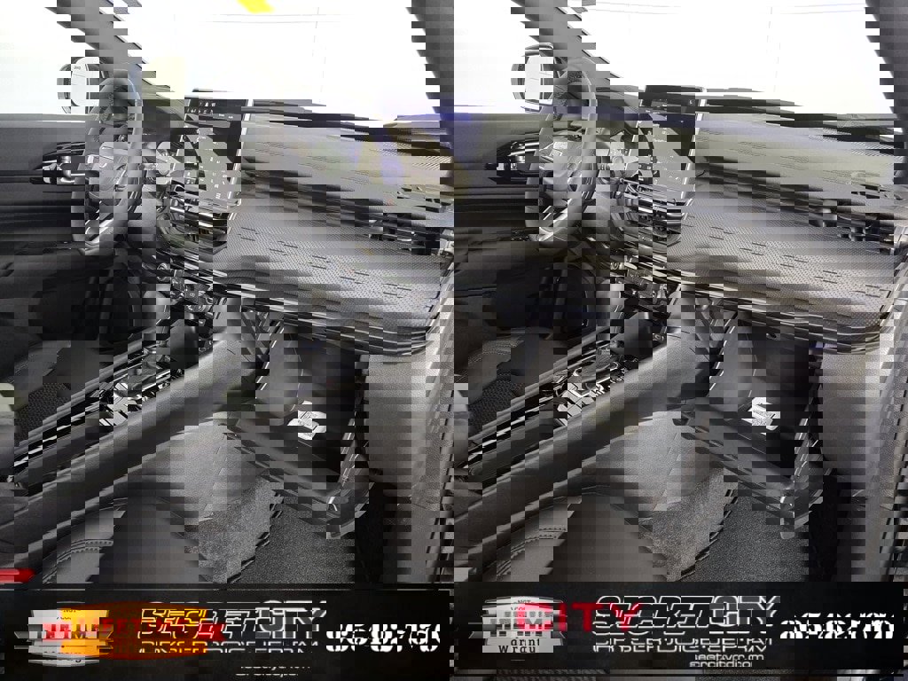 New 2026 Jeep Compass Latitude image 30