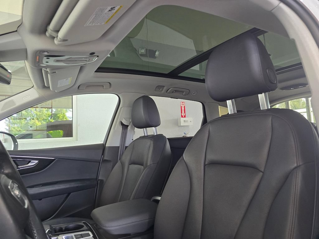 Used 2021 Audi Q7 3.0T Premium Plus w/ Executive Package AWD/4WD image 25