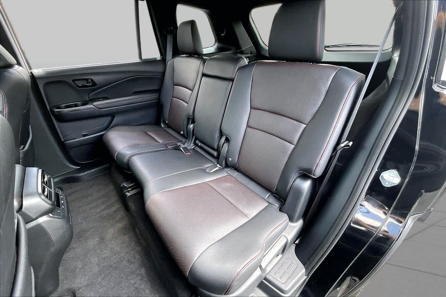 Used 2024 Honda Passport Black Edition image 20