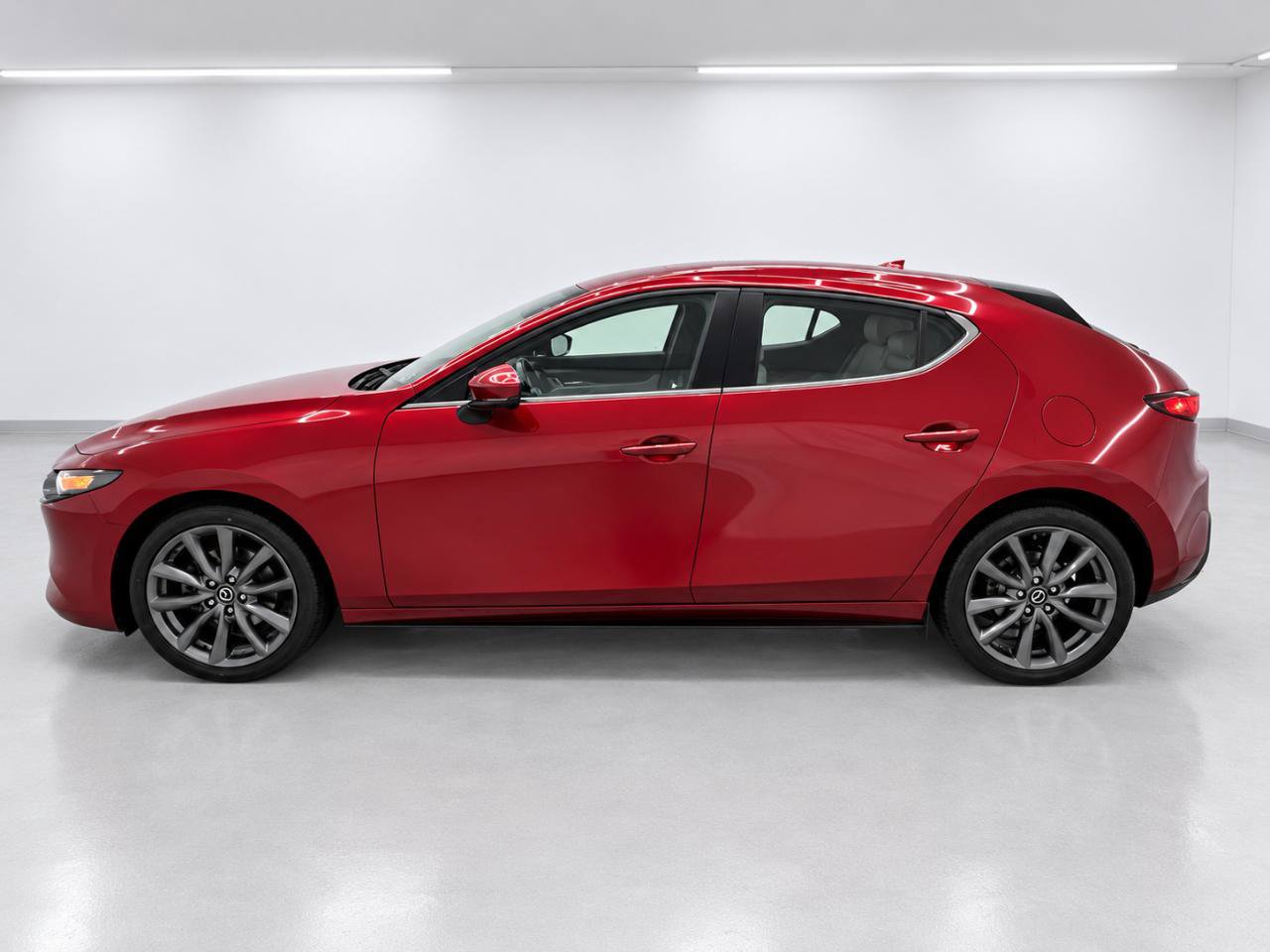 Used 2019 MAZDA MAZDA3 AWD Hatchback w/ Preferred Pkg image 6