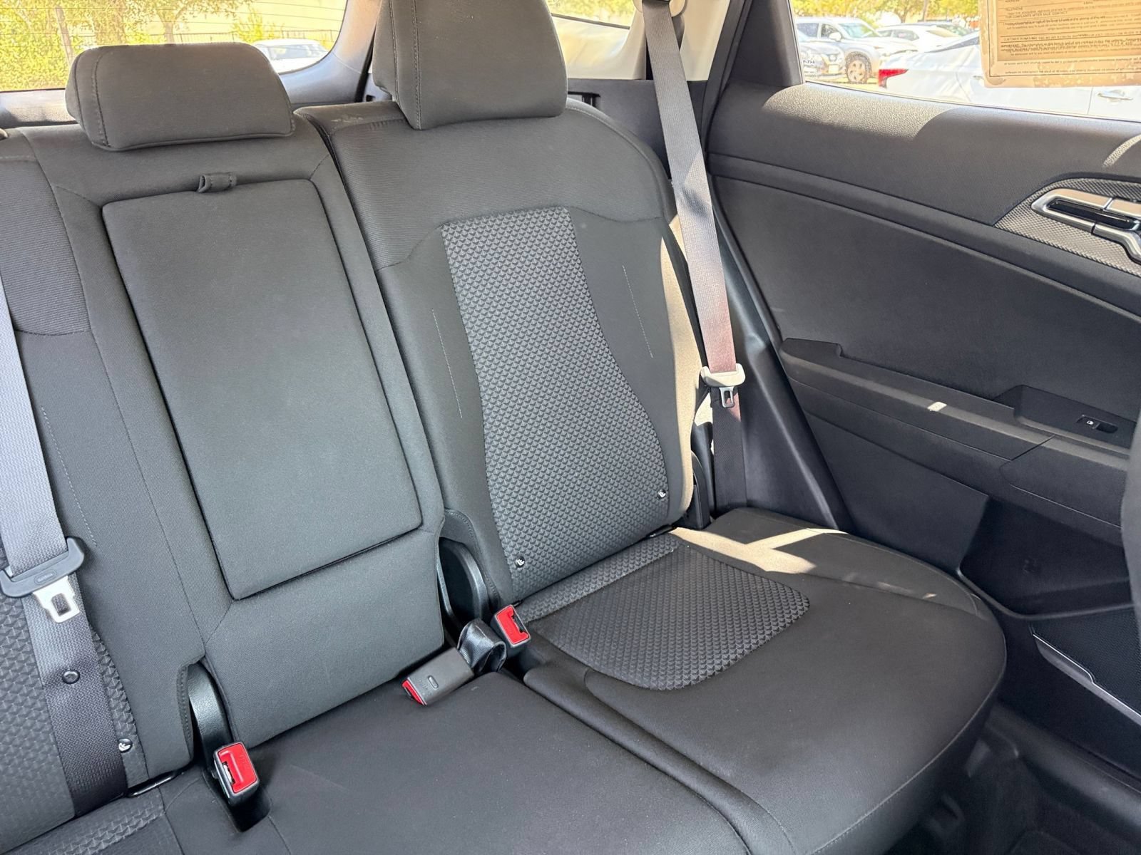 Used 2025 Kia Sportage LX FWD image 36