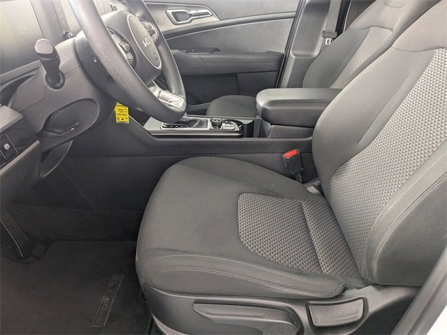 Used 2023 Kia Sportage LX image 12