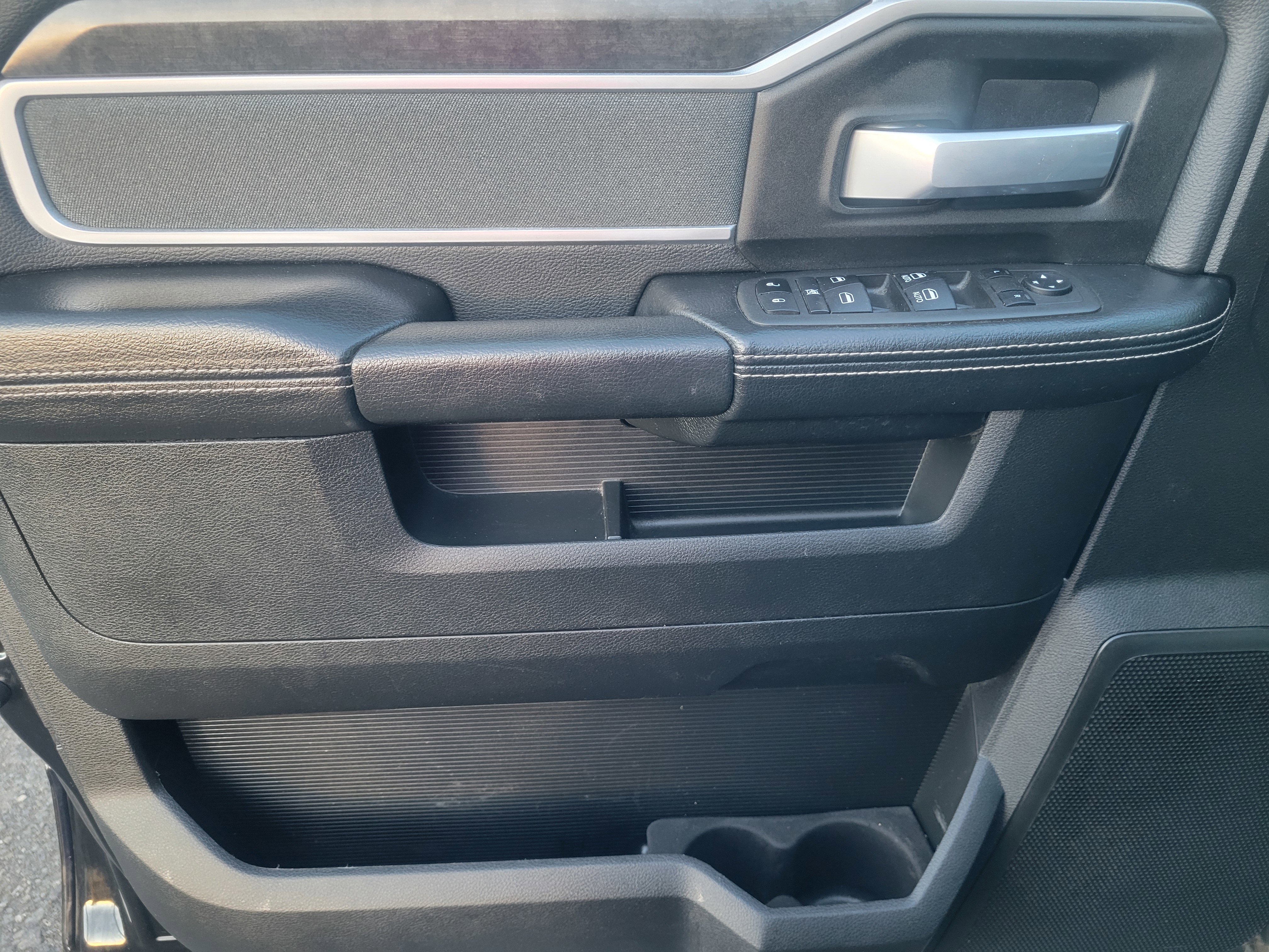 Used 2022 RAM 3500 Big Horn w/ Level A Equipment Group image 22