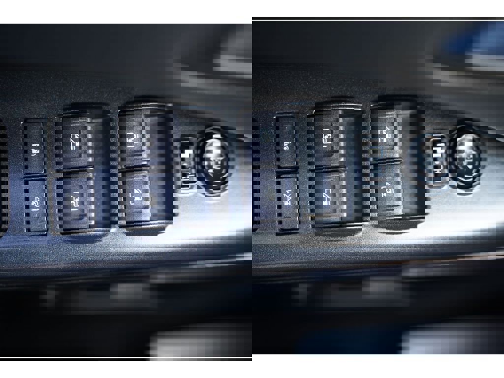 Used 2022 GMC Canyon Elevation image 25