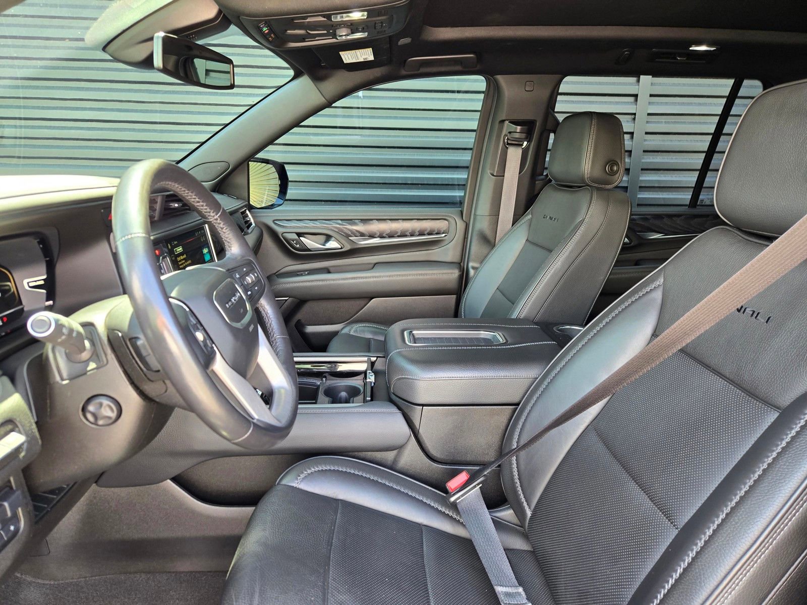 Used 2022 GMC Yukon Denali w/ Max Trailering Package AWD/4WD image 26