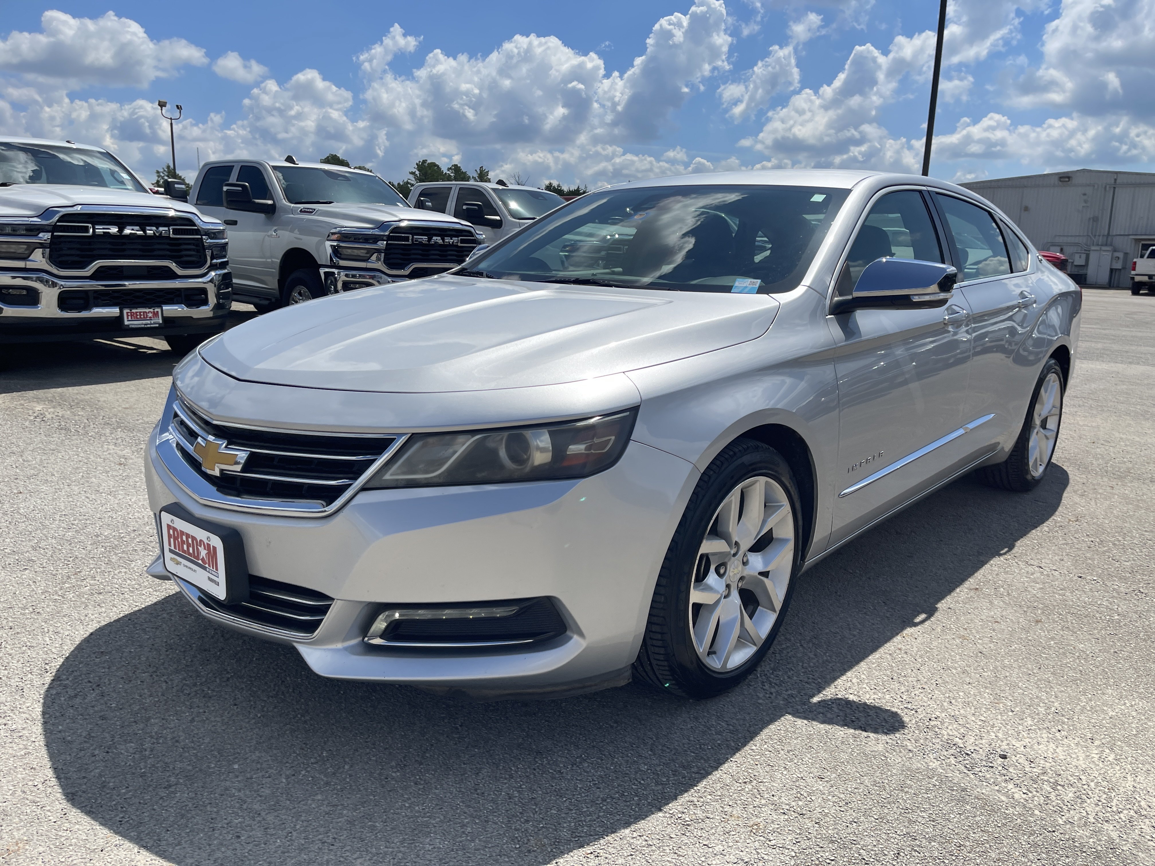 Used 2015 Chevrolet Impala LTZ FWD image 10