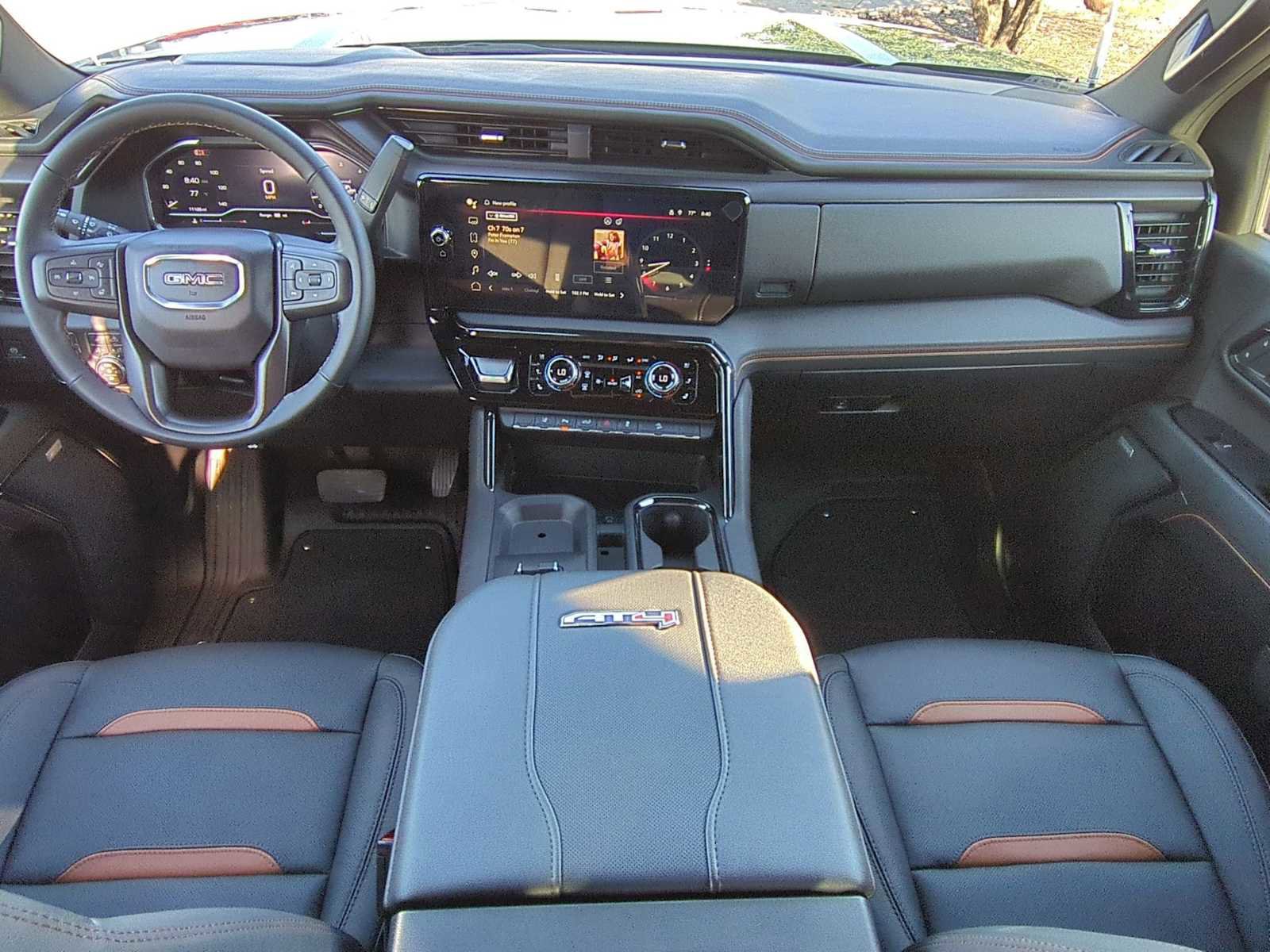 Used 2024 GMC Sierra 2500 AT4 w/ AT4 Premium Plus Package AWD/4WD image 20