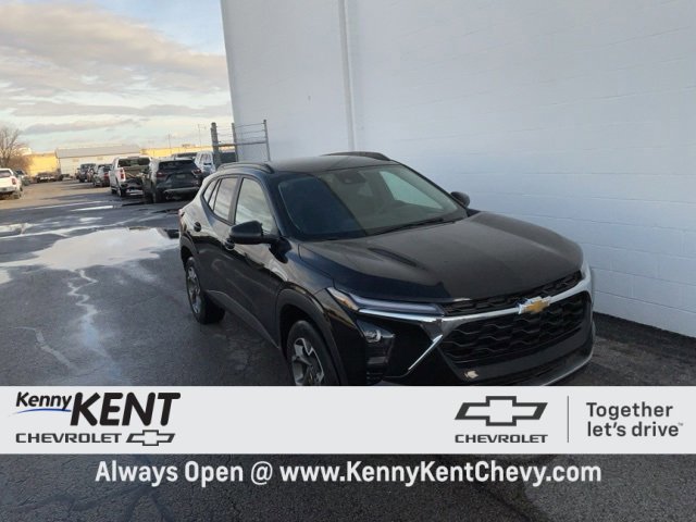 Certified 2025 Chevrolet Trax LT w/ LT Convenience Package image 1