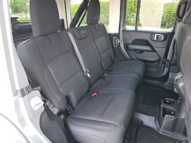 Used 2023 Jeep Wrangler Unlimited Sahara w/ LED Lighting Group AWD/4WD image 14