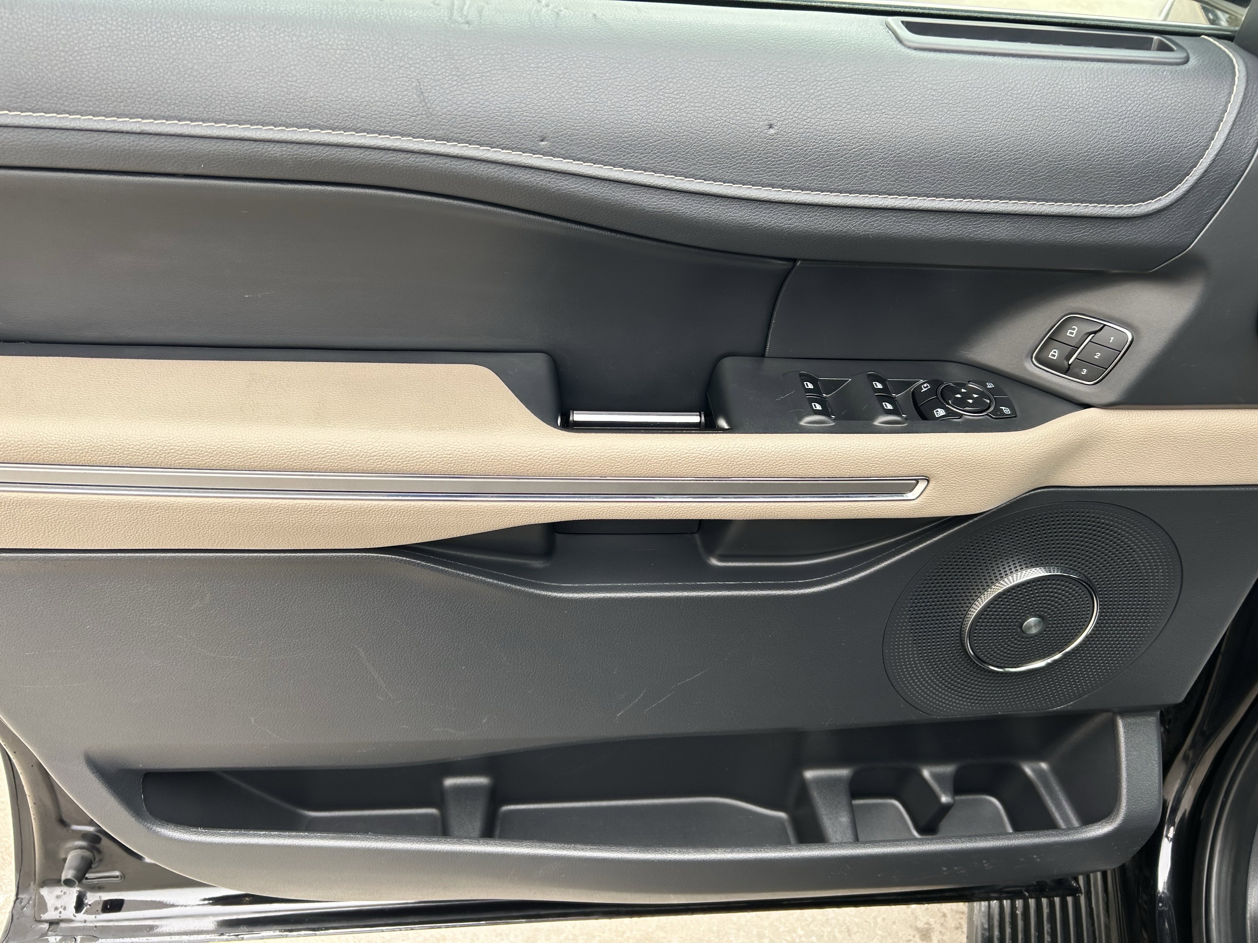 Used 2024 Ford Expedition Max Limited image 17