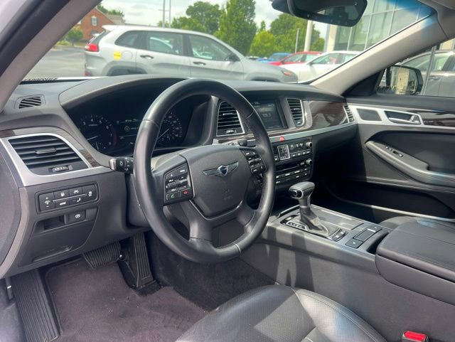 Used 2018 Genesis G80 3.8 RWD image 11