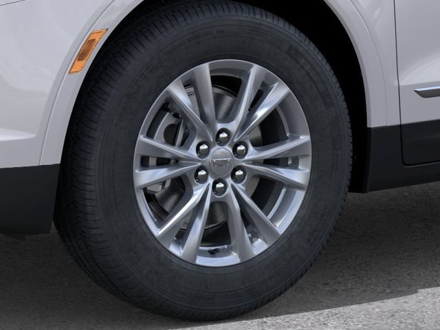 New 2026 Cadillac XT5 Luxury w/ LPO, Floor Liner Package AWD/4WD image 9