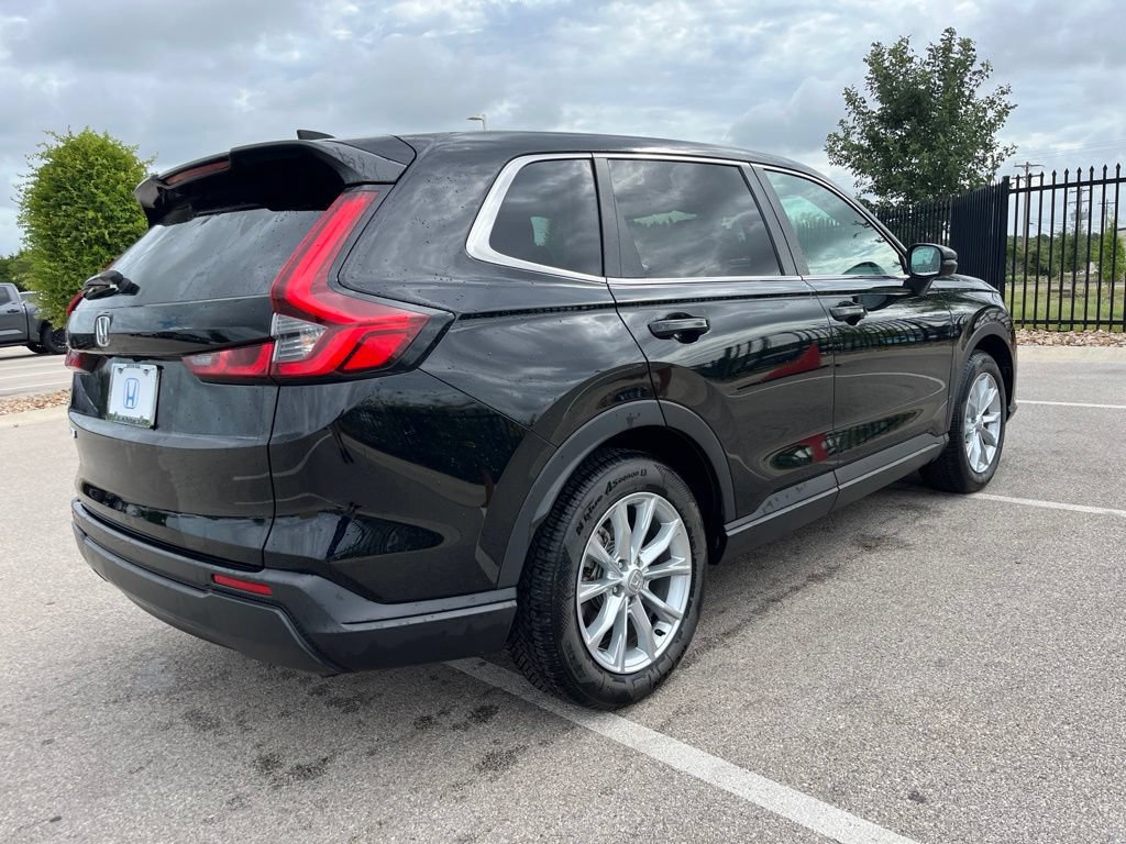 Certified 2025 Honda CR-V EX image 4