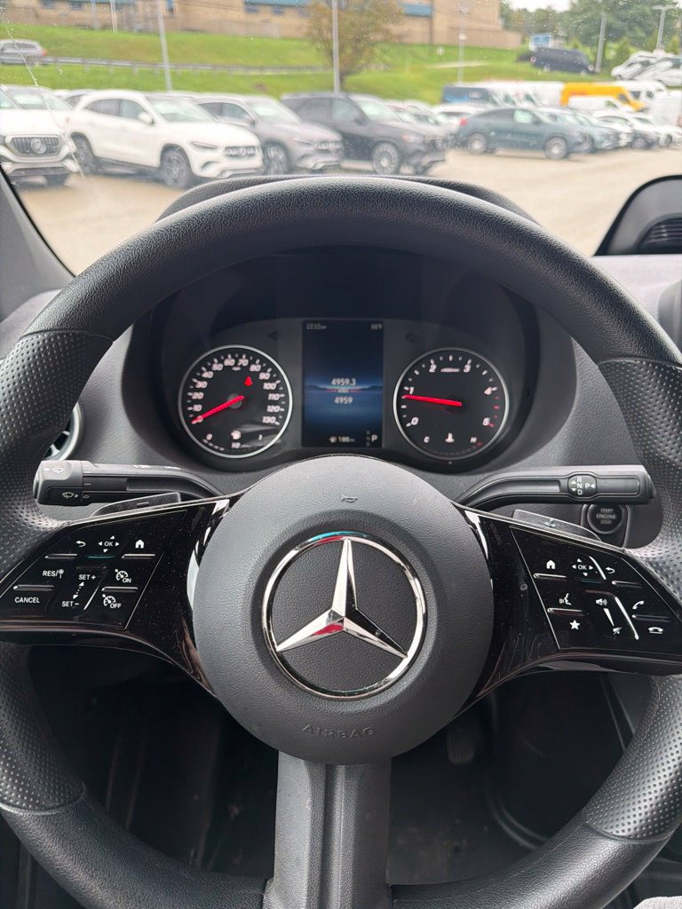 Used 2025 Mercedes-Benz Sprinter 2500 image 12