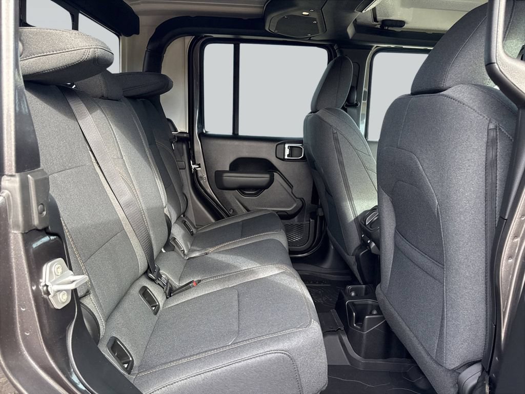 New 2026 Jeep Gladiator Sport AWD/4WD image 38