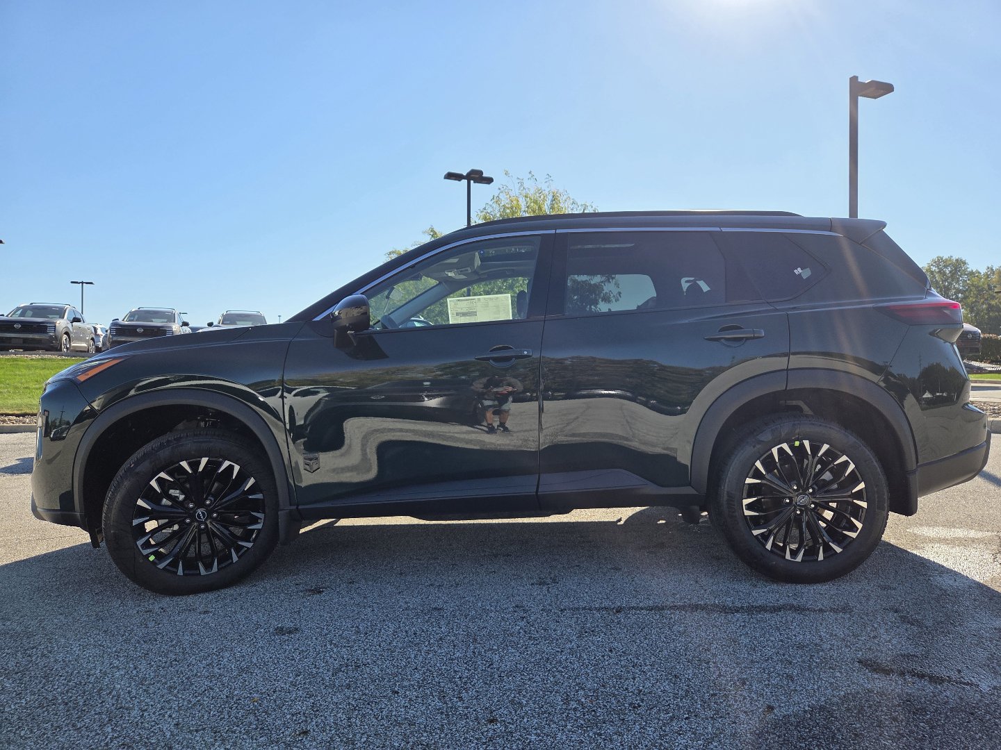 New 2026 Nissan Rogue Dark Armor AWD/4WD image 15
