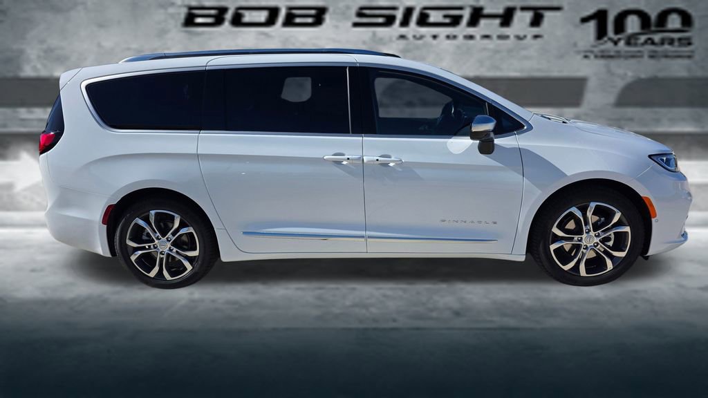 New 2026 Chrysler Pacifica Pinnacle image 6