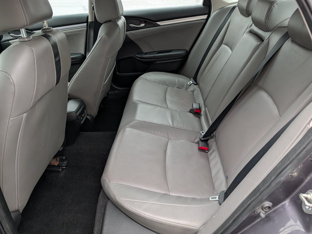 Used 2016 Honda Civic Touring image 16