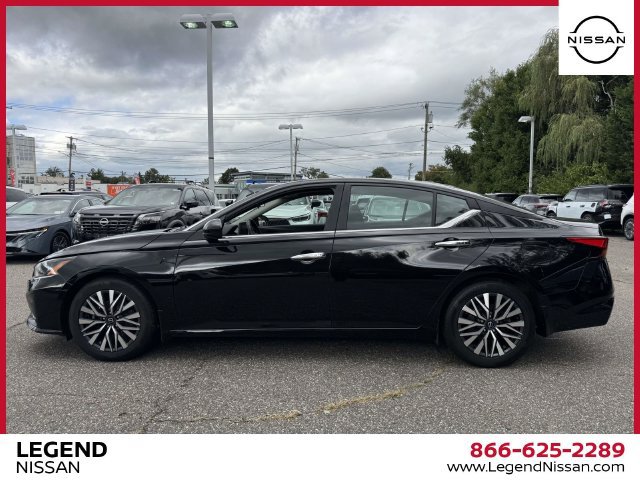 Certified 2023 Nissan Altima 2.5 SV w/ SV Premium Package FWD image 5