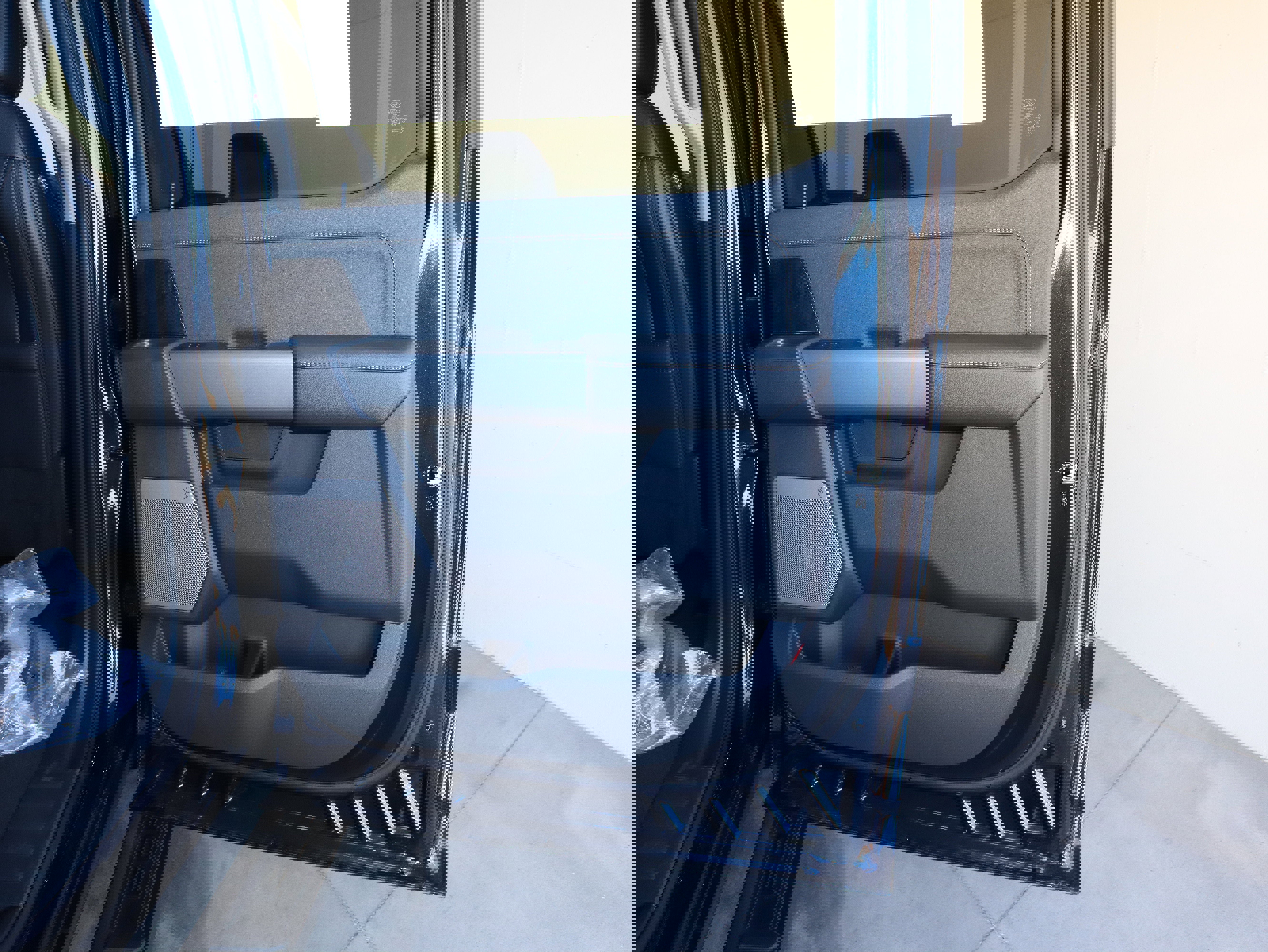 New 2025 Ford F250 Lariat w/ Black Appearance Package image 46