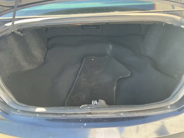 Used 2011 Chrysler 200 Limited FWD image 23