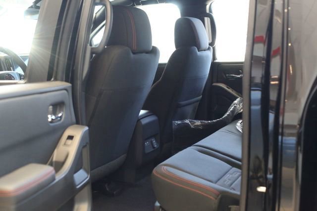 New 2025 Nissan Frontier PRO-4X w/ Pro Convenience Package image 16