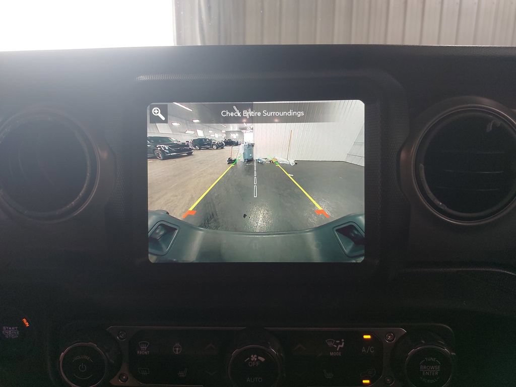 Used 2022 Jeep Gladiator Sport AWD/4WD image 24