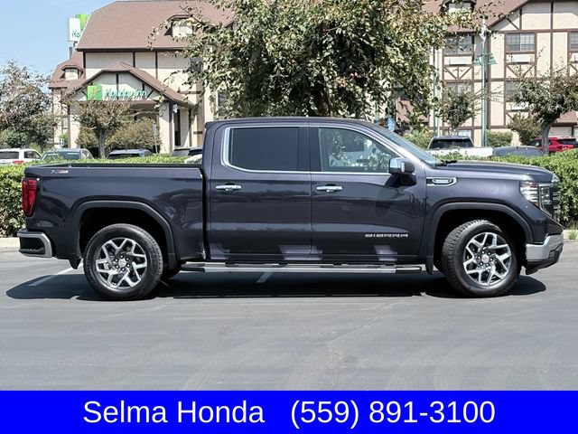 Used 2023 GMC Sierra 1500 SLT w/ SLT Premium Package AWD/4WD image 4