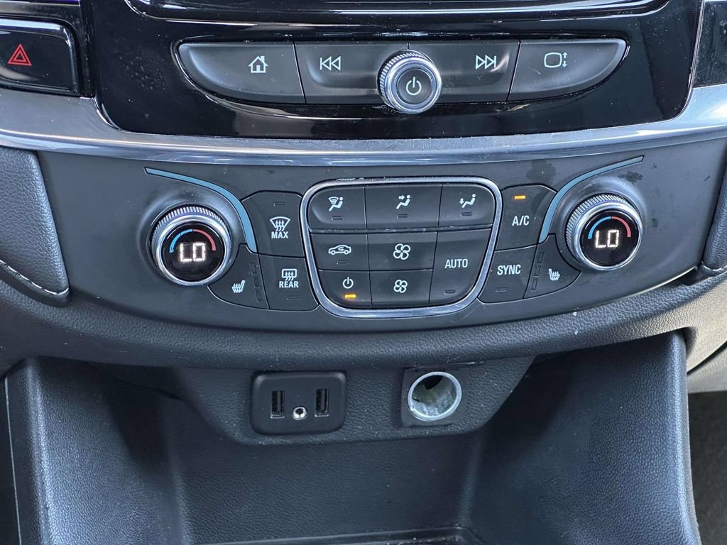 Used 2023 Chevrolet Traverse LT AWD/4WD image 19