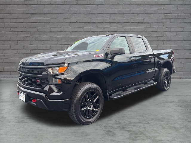 Used 2022 Chevrolet Silverado 1500 Custom Trail Boss AWD/4WD image 3